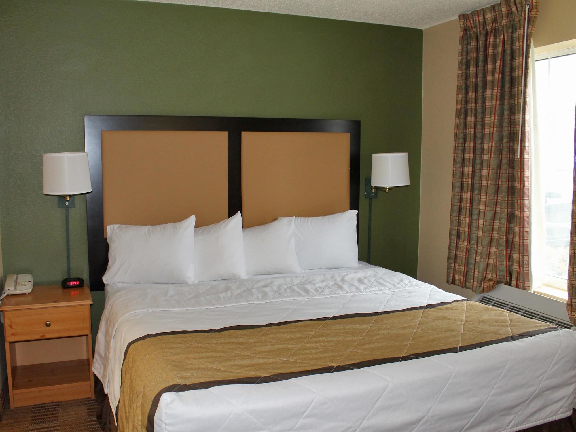 Extended Stay America Suites - Boston - Waltham - 52 4Th Ave Exterior foto