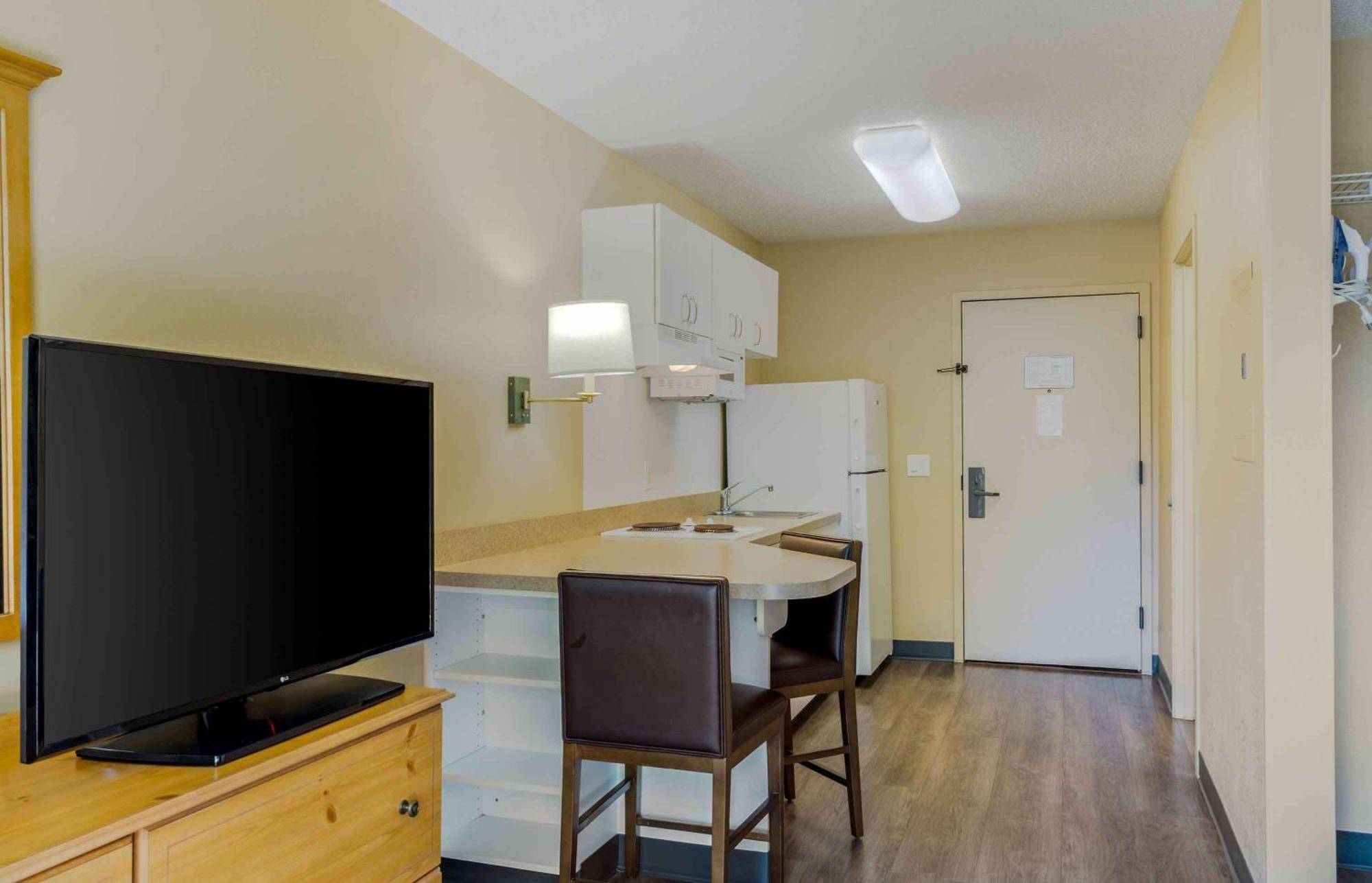 Extended Stay America Suites - Boston - Waltham - 52 4Th Ave Exterior foto